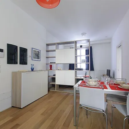 Apartment Romantic